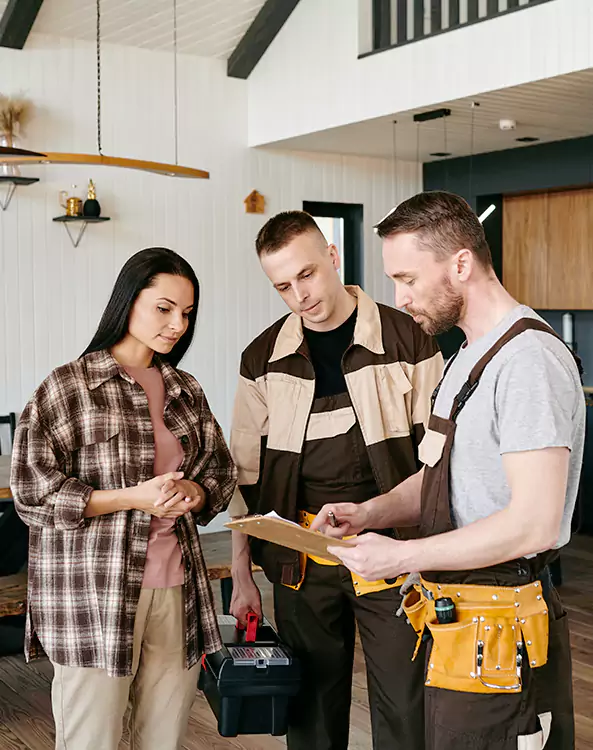 Why Homeowners and Businesses Rely on Our Restoration Team in Tate, GA?